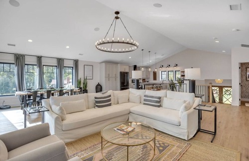 Lake Norman of Catawba Casa | Luxe Lakefront Private Getaway on Lake Norman!