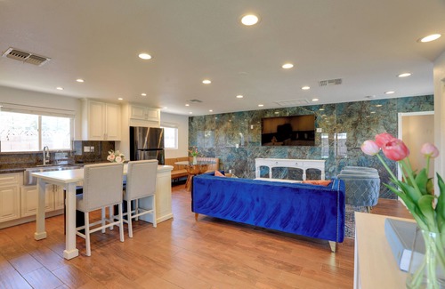 Las Vegas Casa | Luxe Las Vegas Casita w/ Patio ~ 6 Mi to Strip!