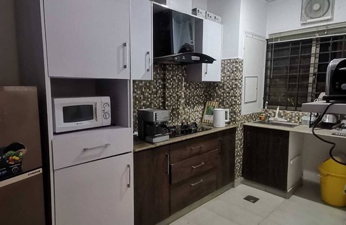 Islamabad Apartamento | luxe leaf residence with Patio & Gym, luxury in the heart of capital city