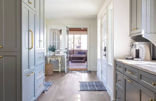 La Grange Casa | Serene Getaway on 10 Acres + Hot Tub + Pool | Sleeps 12 | Ash Farm