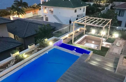 Sheffield Beach Casa | Luxe Life House