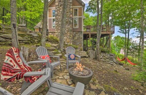 Waynesville Casa | Luxe Lodge Near Smoky Mountains Views and Hot Tub!