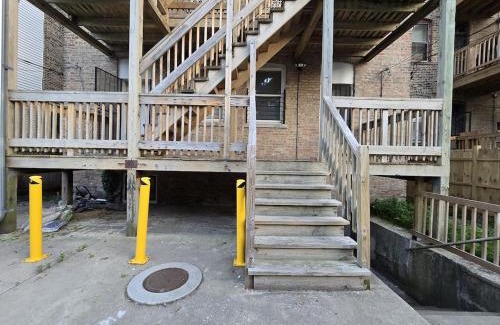 Woodlawn Apartamento | Luxe Loft vibe with King Suite - 4BR 3Ba