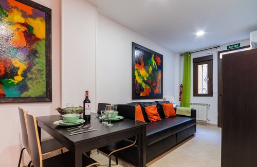 Castillejos Apartamento | LUXE Madrid Norte Real Madrid Stadium M (HGA5B)
