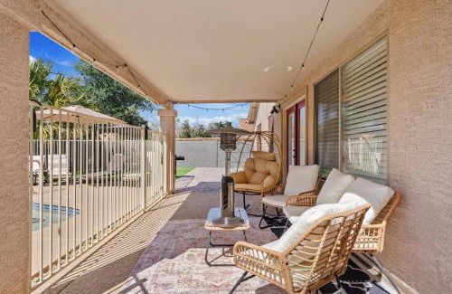 Arizona Skyline Community Casa | Luxe Mesa Home with Pool, Yard, Game Room