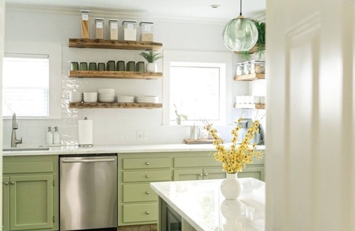 East Sacramento Casa | Luxe Mid-Town Bungalow
