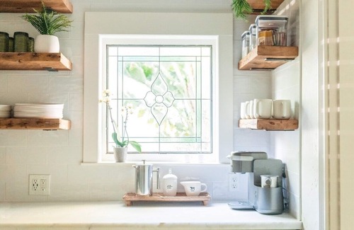 East Sacramento Casa | Luxe Mid-Town Bungalow