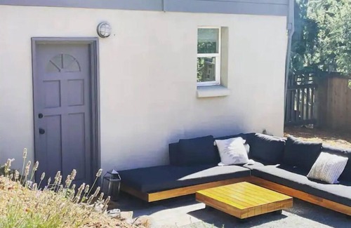 Forest Knolls Apartamento | Luxe modern Lagunitas studio at Samuel P Taylor