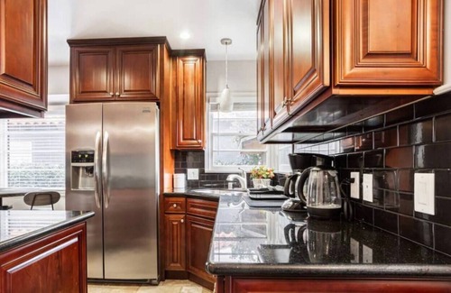 Old Town Casa | Luxe Monthly Rental in Torrance near Beaches