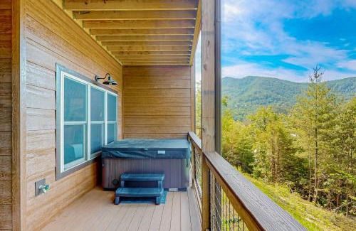 Wears Valley Casa | Luxe Mountain Hideaway