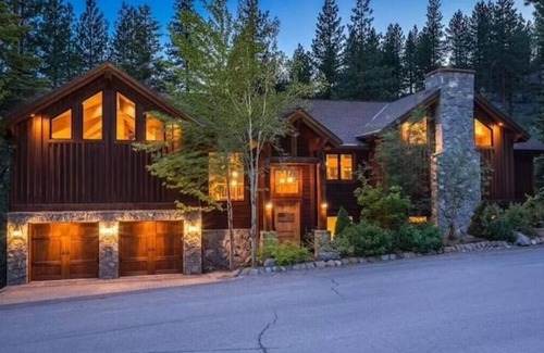 Incline Village Casa | Luxe Mountain Retreat - Hot Tub, Theater+