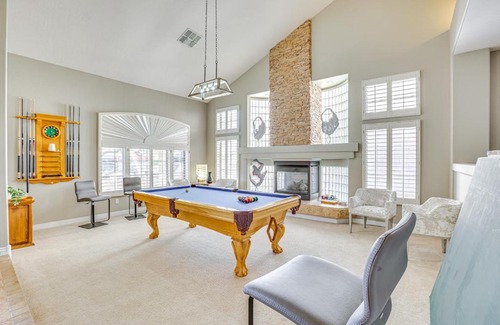 North Gateway Casa | Luxe Mtn-View Mansion with Hot Tub in Phoenix!