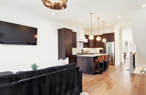 Hitch Village - Fred Wessels Homes Casa | Luxe New Construction with River View, Pool Table