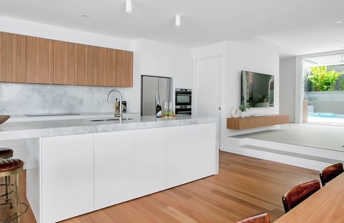Kingscliff Casa | Luxe Paradise with sweeping Ocean Views & Pool