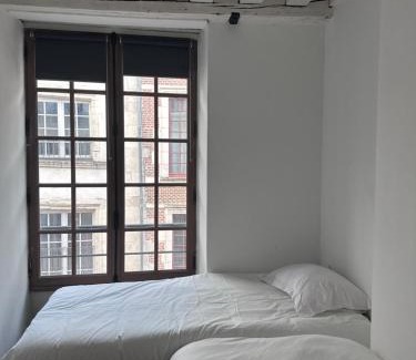 Bourgogne Apartamento | Luxe Poirier Chatelet Centre Ville