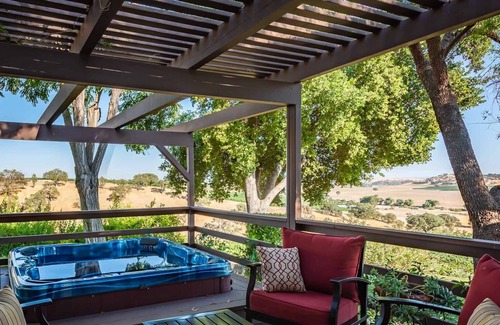San Miguel Casa | Luxe Ranch with Hot Tub & Awesome Views of Vineyards and Horse Pastures.