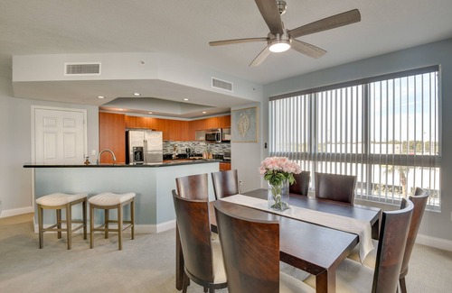 Kingston Condominio | Luxe Resort Condo - 2 Mi to Daytona Beach!