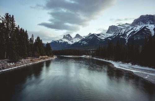 Teepee Town Casa | Luxe Retreat by Canadian Rockies Vacation Rentals