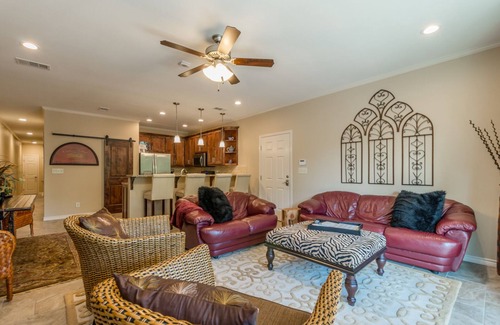 New Braunfels Condominio | Tejanos de invierno bienvenidos Tarifas especiales de estadías prolongadas