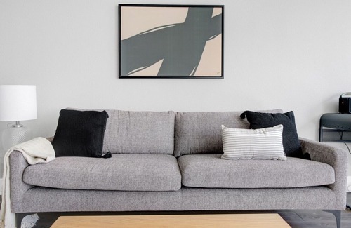 Riverside Apartamento | Luxe Riverside Studio w/ Gym & W/D, nr Lady Bird Lake, by Blueground