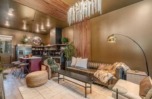 Music Row Casa | LUXE-Rooftop Echo-Private Deck-4 Mins Broadway