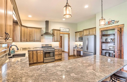 Spearfish Casa | Luxe Spearfish Hideaway: Golf, Hike, Explore!