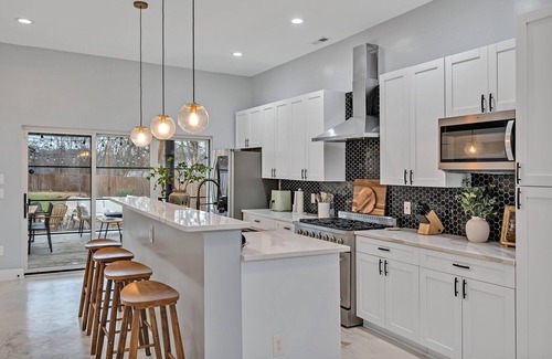 Durham Casa | Luxe Stay Near Duke &DT - Rooftop/Firepit/Games