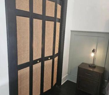 East Village Apartamento | Luxe Suite Convention Center Partial Ocean View with Free Parking