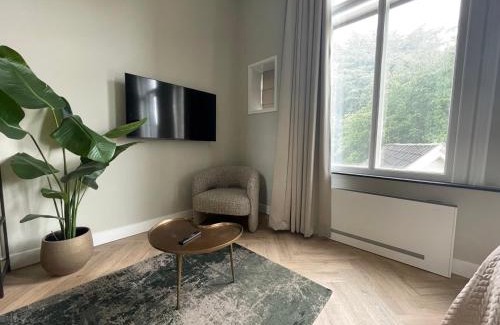 Centrum Casa | Luxe Suite - New - Safe City Center