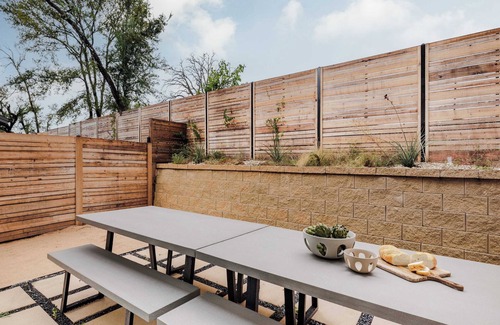 East MLK Casa | Luxe Two-Story Austin Retreat | Hot Tub
