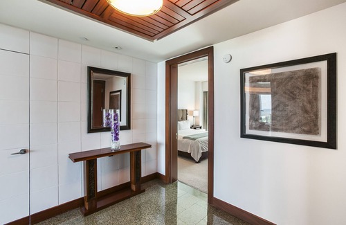 Bal Harbour Hotel | LUXE 1 DORMITORIO / 1. 5 SUITE KING CON VISTA AL OOEO 16 ° PISO EN EL RITZ CARLTON