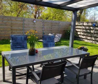 Dirkshorn Casa | Luxe vakantiebungalow met omheinde tuin voor hond en kinderen