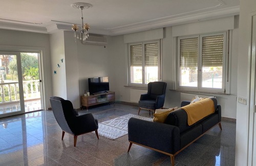 Gulluk Apartamento | Luxe Vakantieverblijf aan de Egeïsche Kust: Ontdek Gulluk Bodrum!