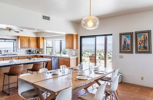 Joshua Tree Villa | Luxe Villa | Heated Pool | Spa | Mountain Views