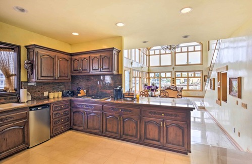 Channel Islands Casa | Waterfront Oxnard House w / Jacuzzi privado!