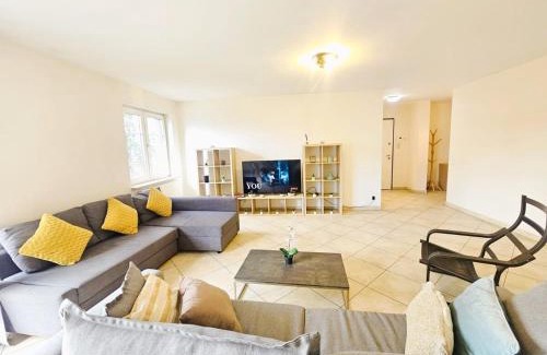 Gare Apartamento | Luxembourg Comfort Central 2 BR flat