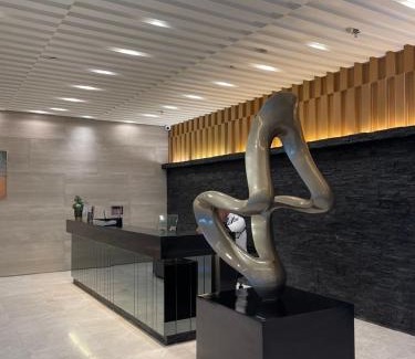 Barangay 76 Casa | LuxeRN Suite at S Residences