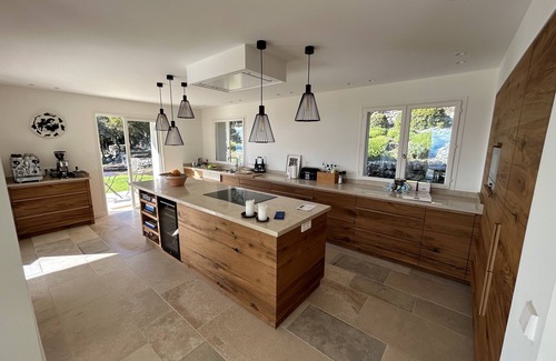 Tourrettes-sur-Loup Casa | Luxery Stone house with 180˚ Sea views, heated infinity pool, air-con, renovated
