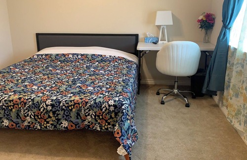Alessandro Heights Casa | LuxHome Suite B, Luxurious getaway in Riverside's safest neighborhood