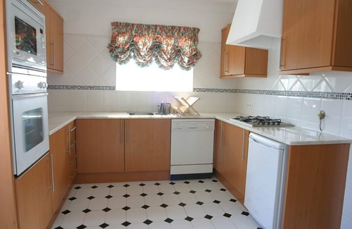Vila do Bispo Villa | Lujo 4/5 Bed Villa con piscina privada, mar, golf y vistas al lago