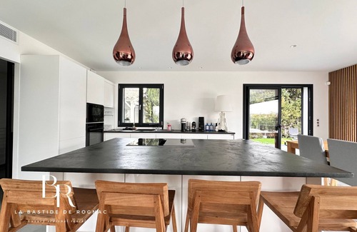 Rognac Casa | Luxueuse Villa Avec Piscine Chauffée et Salle de Sport Privée