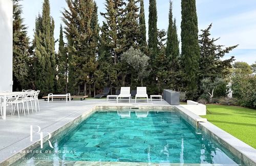 Rognac Casa | Luxueuse Villa Avec Piscine Chauffée et Salle de Sport Privée