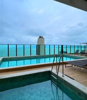 Morretes Apartamento | Luxuoso Apartamento com Rooftop Vista Mar, Piscina Aquecida e Ofurô