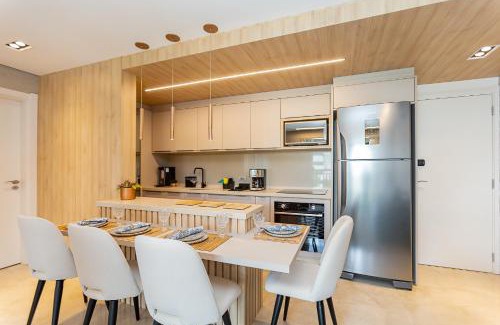 Batel Apartamento | Luxuoso Apt Batel - 4 Minutos do Shopping Pátio Batel c/Garagem, Piscina, Sauna e Academia