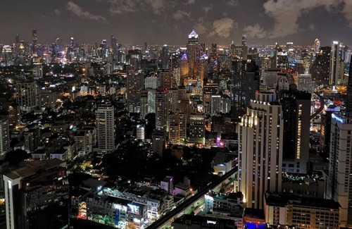 Khlong Toei Nuea Apartamento | Lujoso y romántico en el corazón de BKK. MRT / BTS!