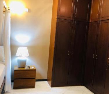 Madiwela Apartamento | Luxurious Fully Furnished Apartment for Rent at 2000 Plaza, Colombo