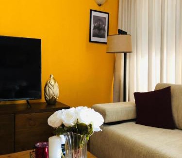 Madiwela Apartamento | Luxurious Fully Furnished Apartment for Rent at 2000 Plaza, Colombo
