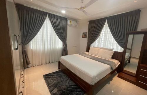 Ogbodjo Apartamento | Luxurious 1 Bedroom Apartment