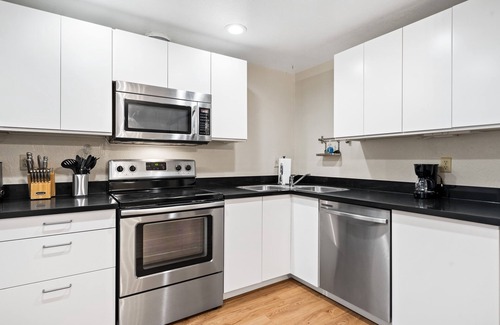 Cuernavaca Condominio | Luxurious 1b/1b Designed For Long Stays In Tech Capital!