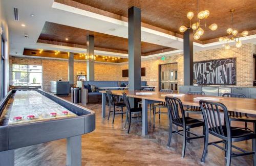 Charlotte Apartamento | Luxurious 1BR Suite in Waverly Charlotte!